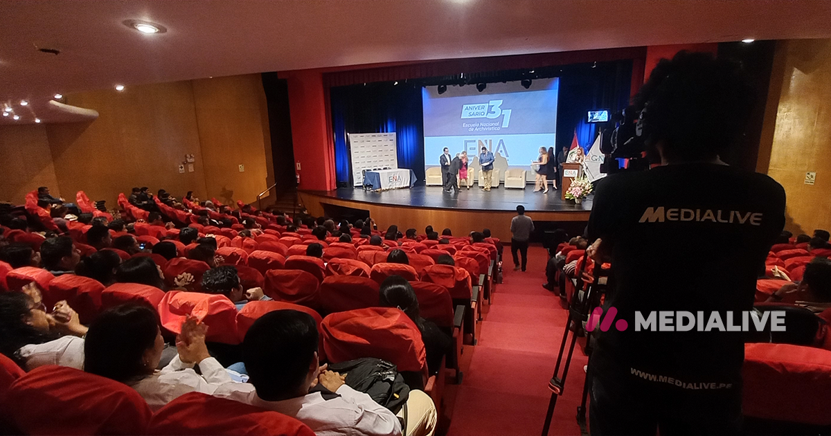 nosotros Transmisión de evento corporativo MediaLive