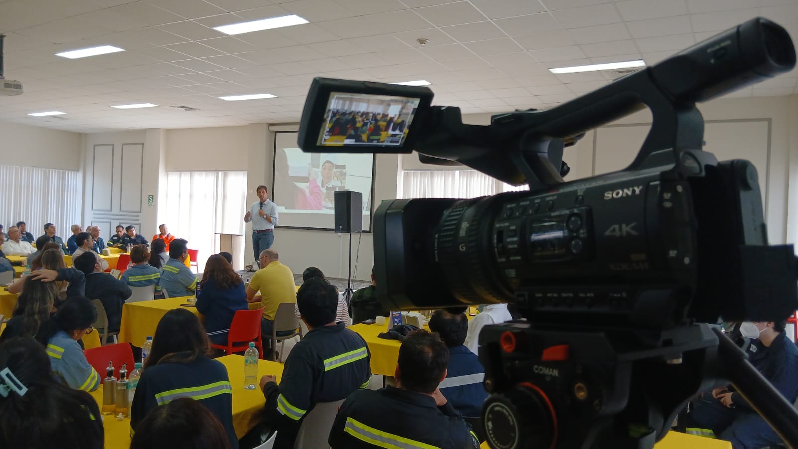 nosotros Cámara de video profesional MediaLive