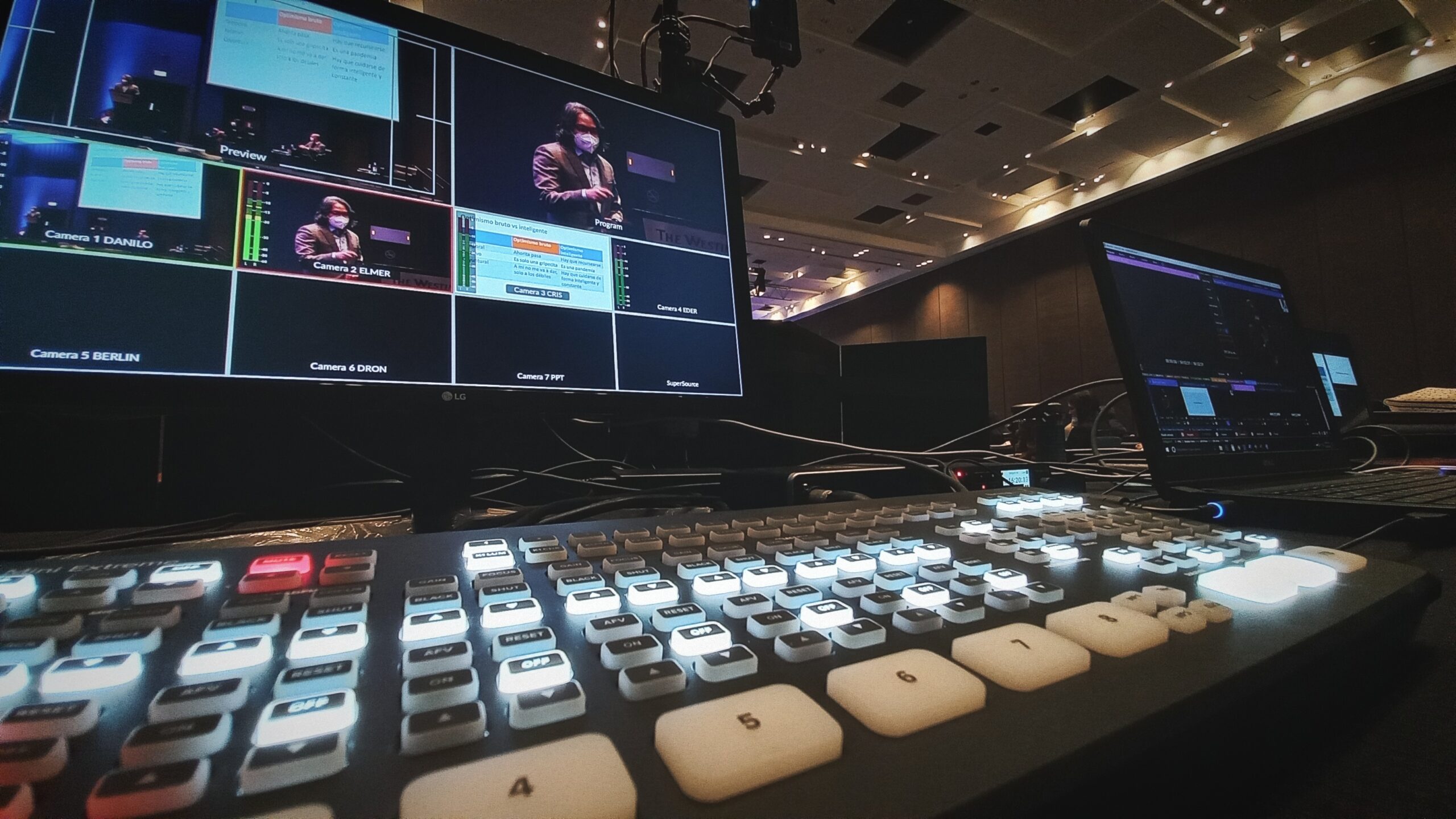 Transmisión de eventos Switcher de video profesional para streaming